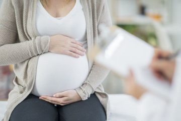 Mẹ bầu ra nhiều khí hư trong thai kỳ, nguyên nhân do đâu?