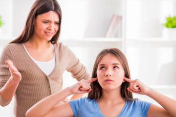 Khủng hoảng tuổi thanh thiếu niên