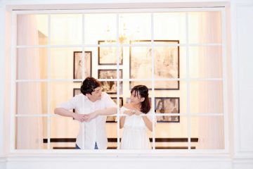 Gặp đúng 1 lần, 9X nghèo khiến thiếu gia Úc bay sang cầu hôn, nuôi đủ tuổi rước về nhà